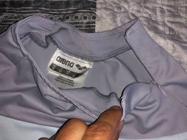 bele pantalone zara: ARENA TOP majica piše M ali ja sam nosila a nosim S isključivo i — 4