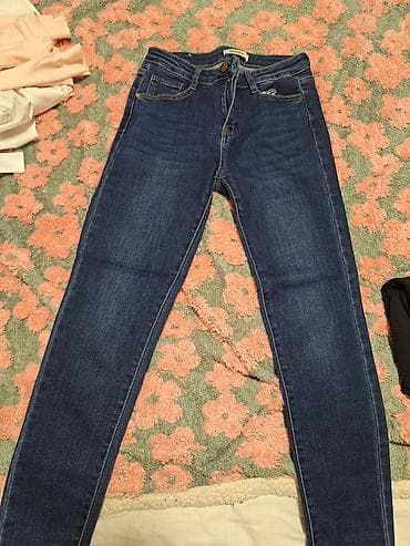 Helanke, biciklistički šortsevi: Farmerke, velicine S. Svake po 1000 — 3