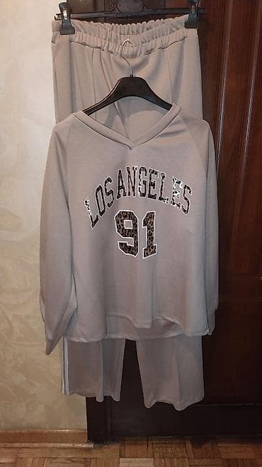 perike za muskarce: Komplet trenerka, boja svetlo bež/siva. odg. za M,L,XL - Gornji deo — 1