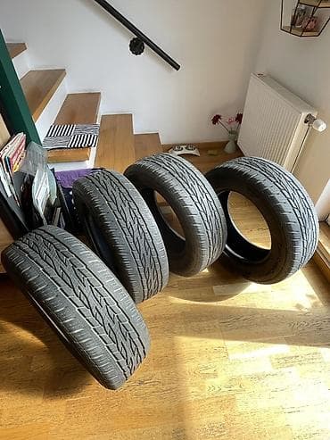 otkup felni i guma: Prodajem set letnjih guma Continental ContiCrossContact 215/65 R16 — 1