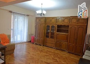 čista soba u bačkoj: Na prodaju: Trosoban stan u strogom centru Uba! Površina 93m2 — 5
