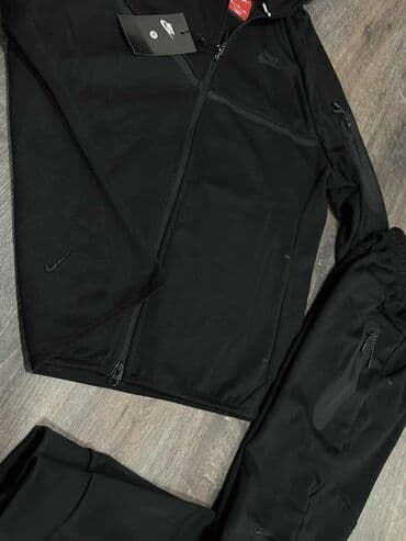 Tech fleece 
cena:5800 — 2