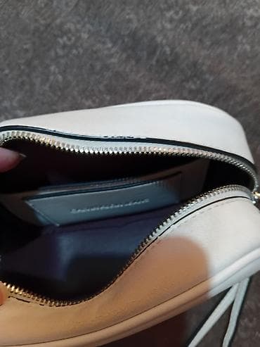 bata zenski novcanici: Calvin Klein Jeans ženska crossbody torbica sa malim oštecenjem ide — 6