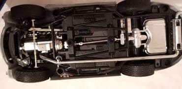 legendarni automobili 11 broj: Burago mercedes benz 300 sl, 1:18 fale oba branika,zalepljena z.hauba — 5