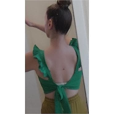 polo majice springfield: Shein Zeleni ženski crop top na bretele sa volančićima S/M NOVO - — 2
