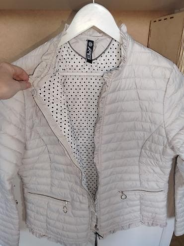 max mara jakna: Ženska lagana jakna FLY - Boja: svetlo bež/šampanj - Kroj: strukiran — 2