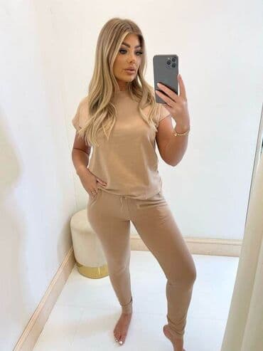 zenski kompleti katrin: 2000 din — 3