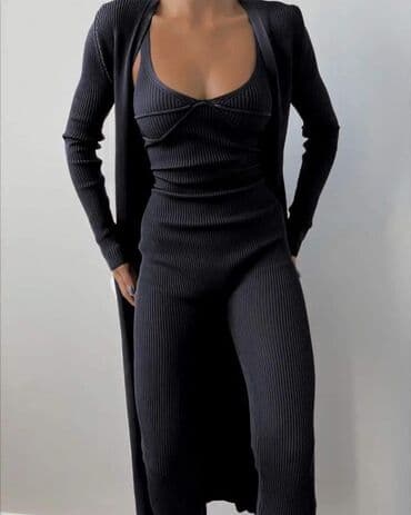 zeleno odelo: 🤎𝐿𝑈𝑋𝑈𝑅𝑌 𝑇𝑊𝑂 𝑃𝐴𝑅𝑇 𝑆𝐸𝑇🤎 𝑉𝑒𝑙𝑖𝑐𝑖𝑛𝑒:𝑈𝑁𝐼(𝑆 𝑀 𝐿 ) 𝐵𝑜𝑗𝑒:Crna Siva i Zelena — 4