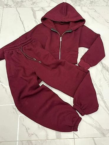 Donji delovi trenerke: Totalna rasprodaja!!! Komplet trenerka: 3000 dinara Veličina: S M L — 1