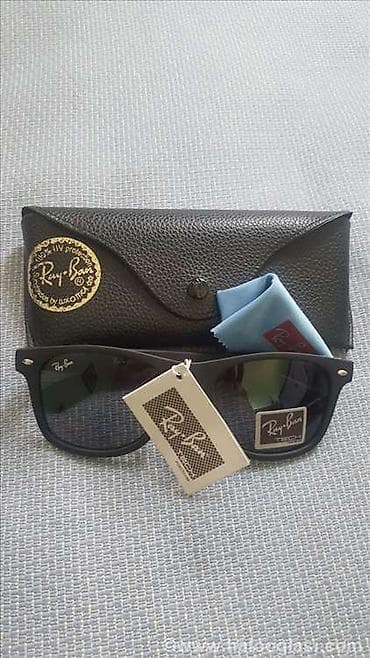 Ray Ban Way Farer, Crne, Unisex, Nove. Crno Staklo i Crn Ram