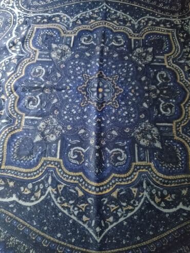 Women's Clothing: Dve elegantne ženske marame – kvadratnog formata. 1) Svilenkasta — 5
