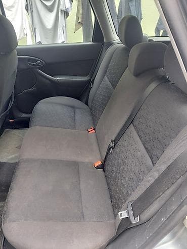 Prednja i zadnja sedišta za automobil Ford Fokus karavan mk1 dobro