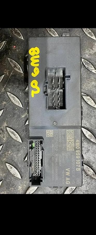 rosule ili rolsue: AUDI A4 A5 A6 A7 Q5 Q7 ELWKTRONIKA GEPEKA 4M0050107B | Audi vagen — 2