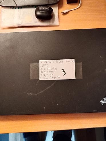 reserved l: Neispravan laptop za delove. Karakteristike i neispravnosti su na — 1