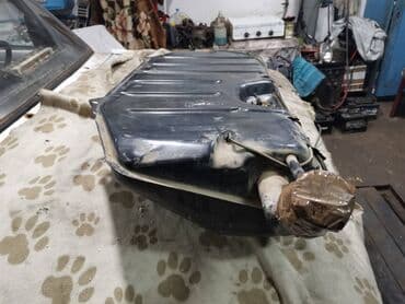 plovak za rezervoar za vodu: Rezervoar Lada 2121,21213 Niva br.3 . Polovno, ocuvano. Skinuto sa — 5