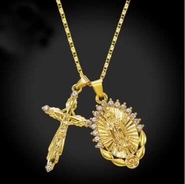 ogrlica sa detelinom: Cena:1200din — 3