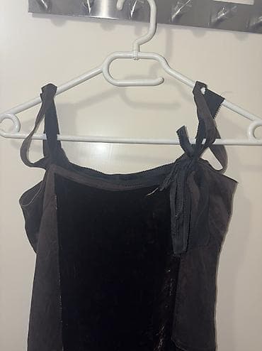 heine haljine: DKNY haljina tamno braon boje, dužine iznad kolena. Jako kvalitetan — 7