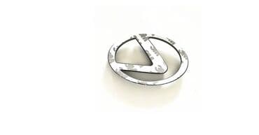 emmezeta navlake za auto: LEXUS logo LEXUS logo-amblem, metal-plastika. Dimenzije logoa su 16 — 4