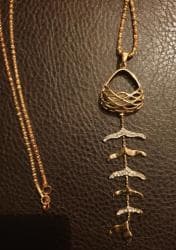 duks sa naocarima: Pendant necklace — 3