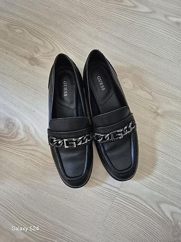 zenske mokasine broj 42: GUESS ženske mokasine – crne - Model: klasične mokasine sa — 1