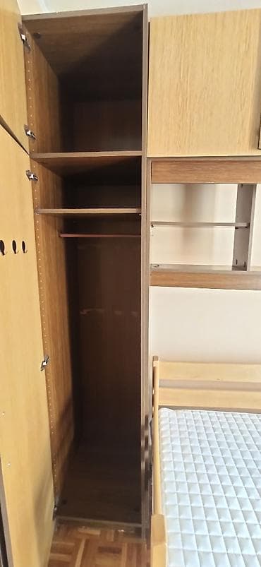 plac na prodaju vrsac: Blok 62,Jurija Gagarina,soba za devojku nepusaca u trosobnom stanu sa — 6