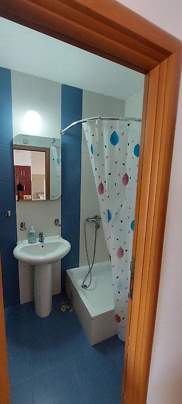 jeftine kuce na prodaju брус: Prodajem stan 38m2, salonskog tipa, Centar-kej. Stan je odmah useljiv — 9