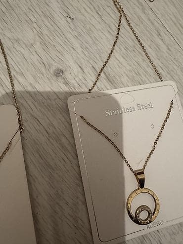 nakit od zelenog žada: Lancic Bvlgari,Chanel listajte slike za bolji pojedinacni pregled — 3