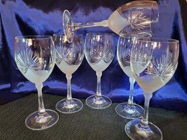 swarovski case za vino cena: Case bohemija 1950g+ kristal,rucna gravura,matirani deo za vino. Case — 2