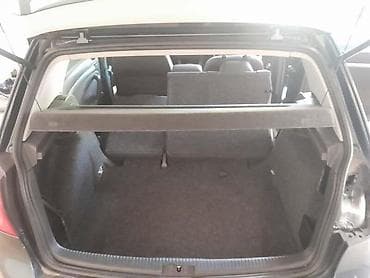 delovi za opel corsa c: POLICA ZA VOLKSWAGEN GOLF 5 | Polica z golfa 5 u odlicnom stanju — 4