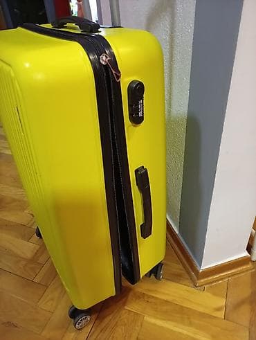 veliko prstenje: Tvrdi kofer na točkiće – veličina velika. oko 75 45 30 — 5