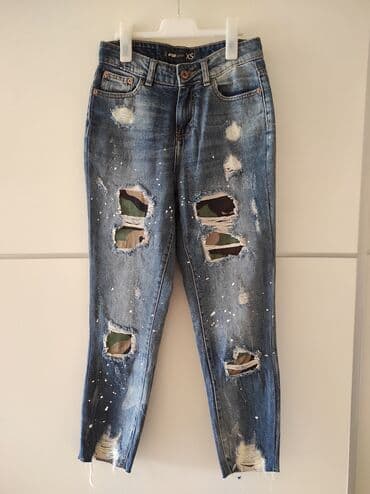 pidzama iz jednog dela: FB sister farmerke veličina XS. Mom fit model. Poluobim struka 36/37 — 1