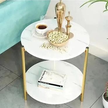 Stolice: 02. Klub Sto beli
Cena: 4100din.mj — 1