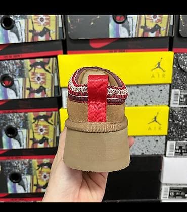 holandske klompe: UGG platforme papuče / klompe u camel boji, izrađene od mekog — 2