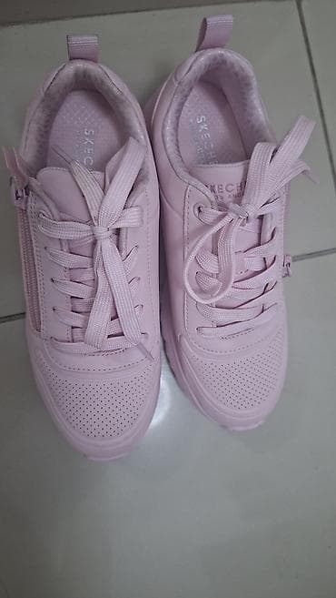 paris saint germain duks: Skechers patike – boja Light Pink
Nove patike 3500 — 4