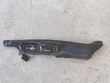 pikap vozila do 1000e: POKLOPAC VAZDUSNOG KANALA ZA VOLKSWAGEN GOLF 6 - 1K0805277 | polovni — 2
