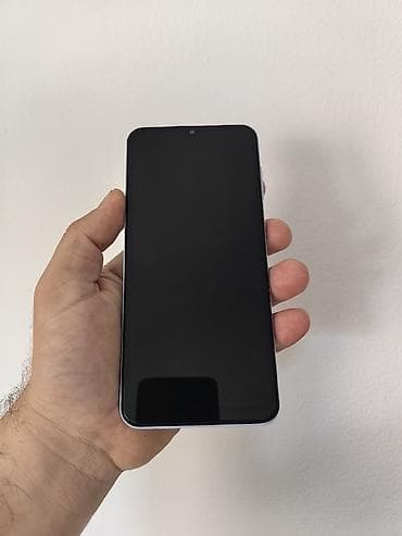 Samsung A13 dual sim sim free, verzija sa 4/64gb memorije. Dobro
