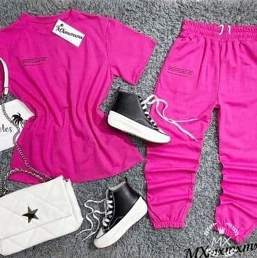 prodaja zenskih kompleta: Kompleti 2400 din — 3