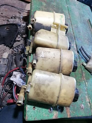 Posuda servo ulja – Fiat Multipla Opis: - Rezervoar/posuda za na lalafo.rs Posuda servo ulja – Fiat Multipla Opis: - Rezervoar/posuda za