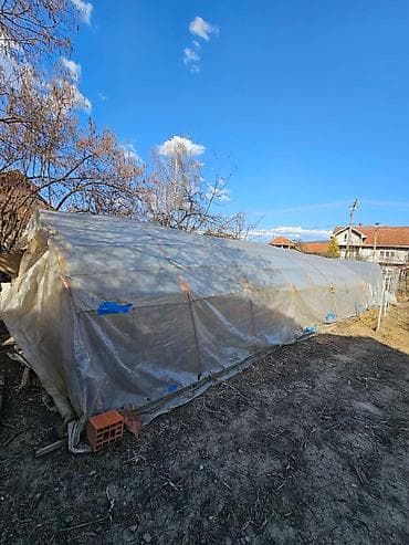 Baštenski plastenik – konstrukcija sa folijom i sistemom za — 2