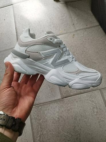 97 patike: 36-41
3.900 — 2