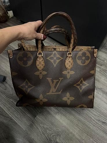 carpisa crna torba: Prelepa torba u odličnom stanju — 1