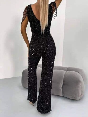 mona kombinezoni: 4900 din — 1