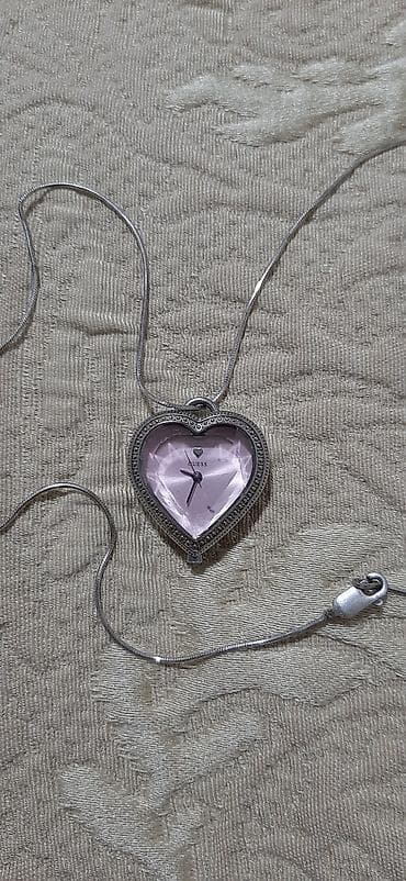 kais za g shock: GUESS privezak sat sa srebrnim lancima težine 4,35grbez manasat — 10