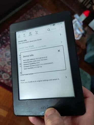 pritom 8 tablet: Kindle Paperwhite 3 Boja: Black Stanje uredjaja je odlicno, povrsinske — 5