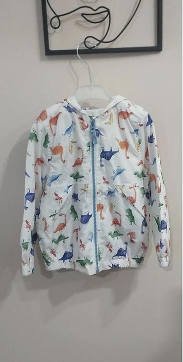 • Šuškava jaknica, vel. 98-104, obučena 2-3 puta