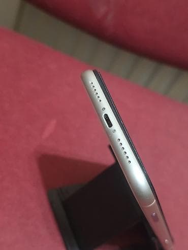 kuran na latinici: Apple iPhone 11 Ćerkica koristila dok nije dobila drugi. Telefon — 10