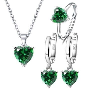 925 cena: Komplet sa žigom 925 Prsten podesiv Cena:2000din Dobija se u poklon — 7