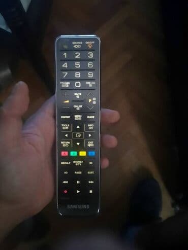 daljinski iris tv: Daljinski za LCD Samsung tv, televizor.
Ispravan — 1