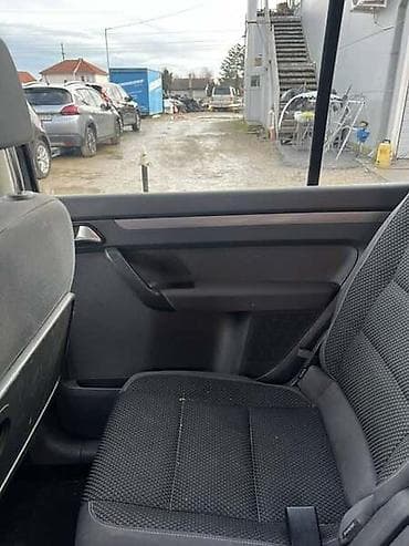 gps tracker za auto cena: TAPACIRI VRATA ZA VOLKSWAGEN TOURAN OD 2010. DO 2015. GOD. | — 2