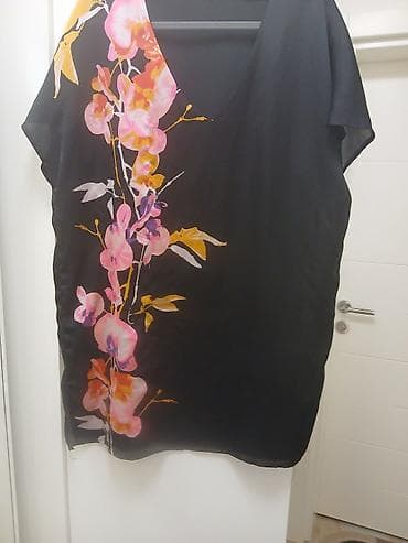 Shirts, blouses and tunics: Ženska tunika/haljina od lagane, prozračne tkanine u crnoj boji, sa — 2